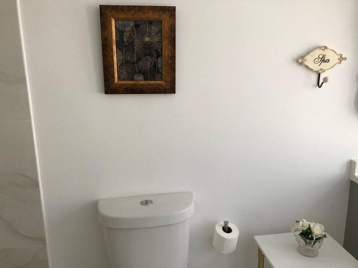 Private Suite Mins From Mia Free Parking Miami Extérieur photo
