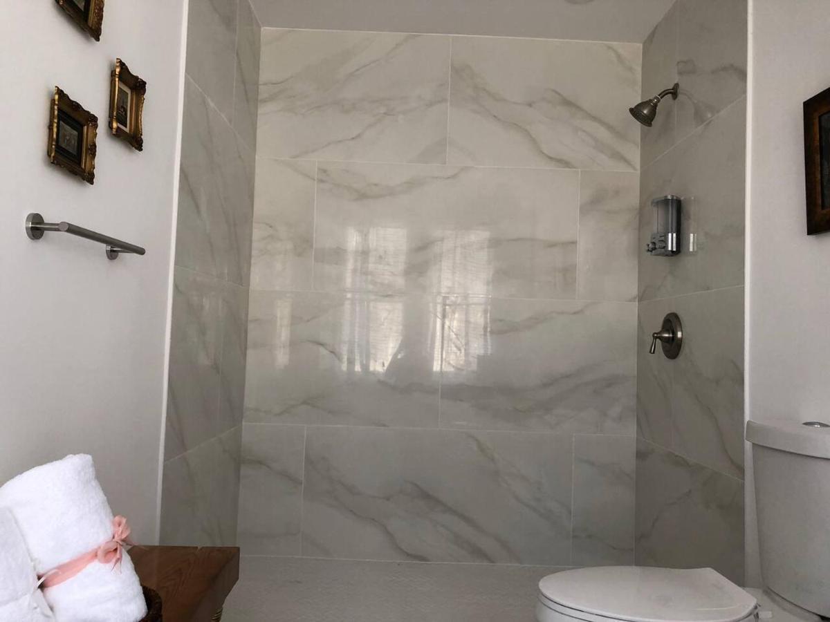 Private Suite Mins From Mia Free Parking Miami Extérieur photo
